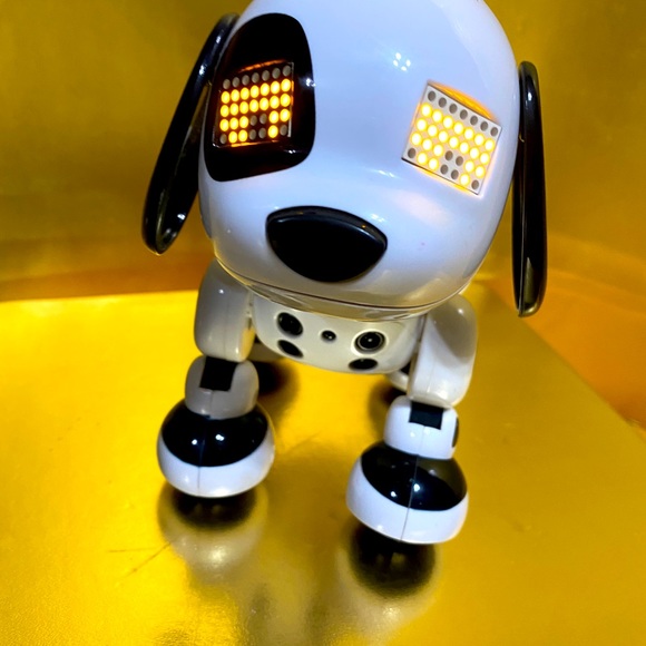 ZOOMER ZUPPIES COLLECTIBLE SPOT INTERACTIVE PUPPY WORKS MUSIC, SOUND & LIGHTS UP - Picture 10 of 15
